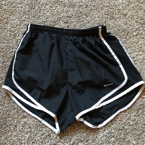 NIKE DRI-FIT SHORTS